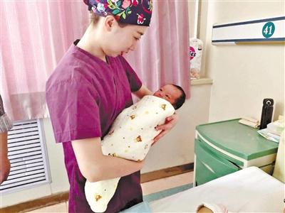 聲聲啼哭清亮 蘭州第一批“20后”閃亮登場！