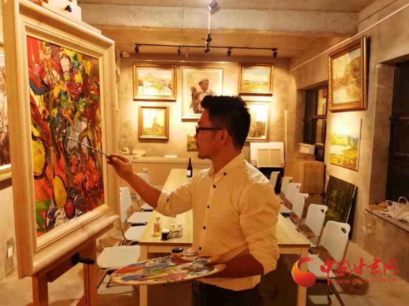 1909年咋建造黃河鐵橋？蘭州大學(xué)教師王威用油畫再現(xiàn)百年往事