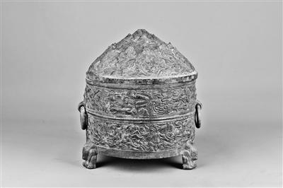 平?jīng)霾┥缴w神獸紋銅樽，東漢人向往過上神仙生活的印跡