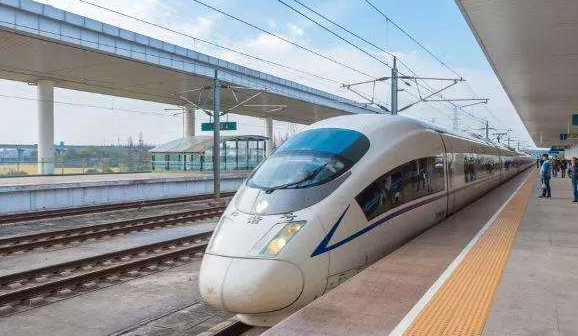 蘭鐵局將再開(kāi)3趟專(zhuān)列助力復(fù)工復(fù)學(xué)