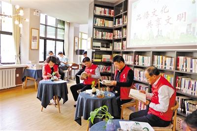 蘭州市人大常委會機關(guān)黨員開展進社區(qū)共駐共建暨新時代文明實踐志愿服務示范活動