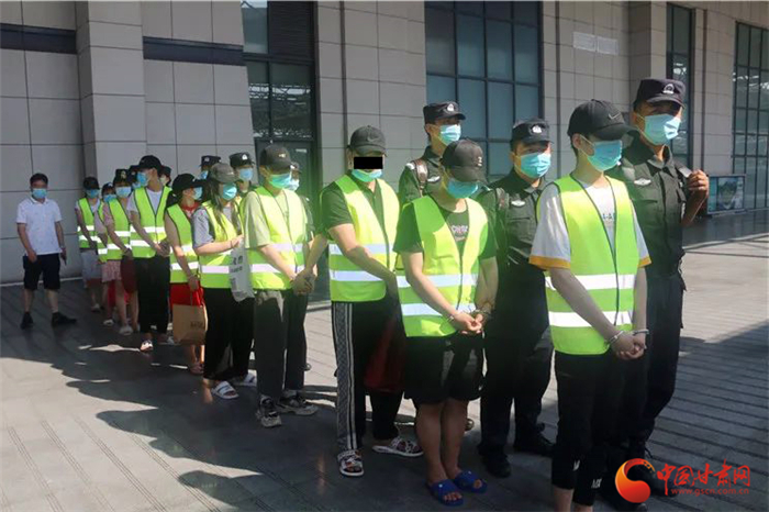 蘭州警方打掉一電信網絡詐騙犯罪團伙 41人落網（圖）