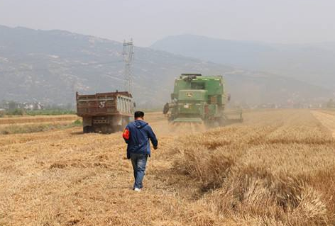 蘭州農(nóng)機安全監(jiān)理確?！叭摹卑踩a(chǎn)