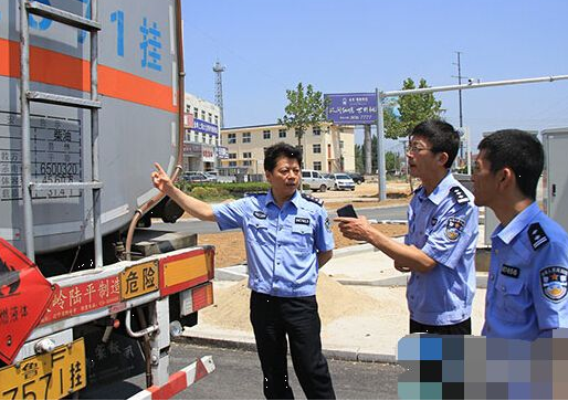 蘭州市開展?；愤\輸交通安全專項整治行動