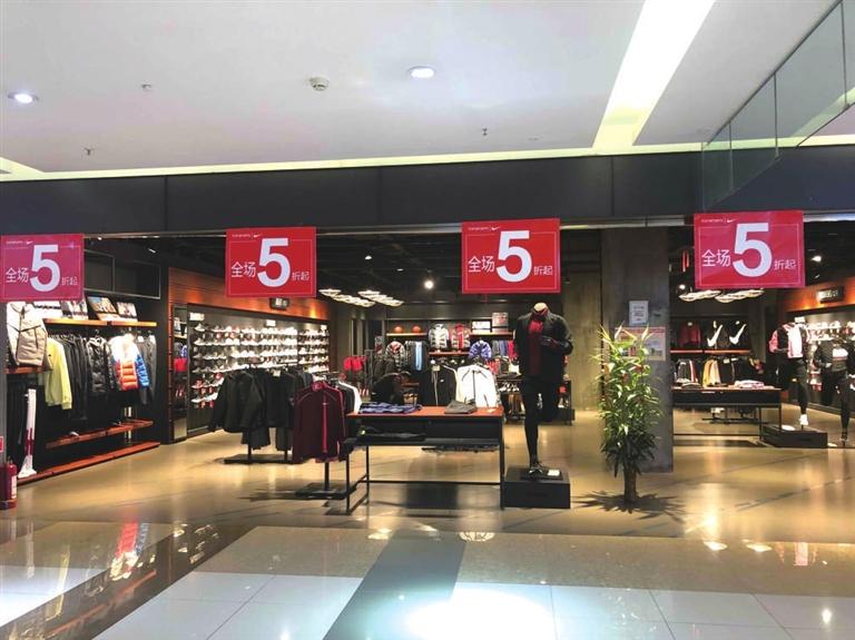 “雙11”線上線下齊發(fā)力 網絡節(jié)日火爆金城