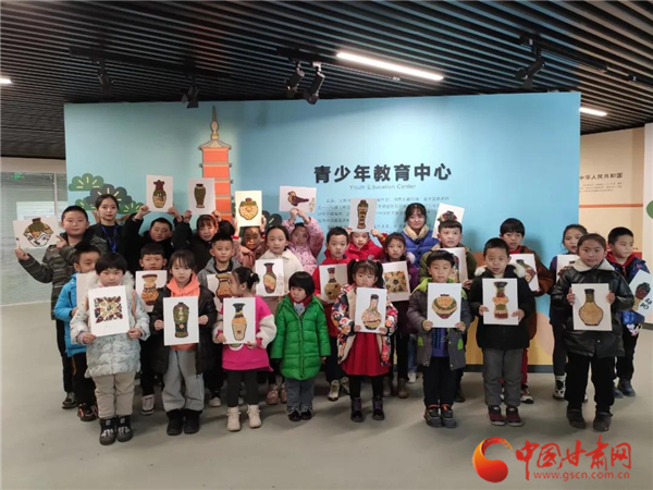 博物館里過臘八 武威這些孩子用五谷拼文物！