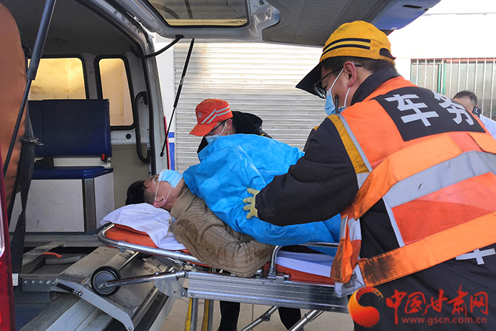 19分鐘緊急救援，永登車站為旅客開辟生命通道