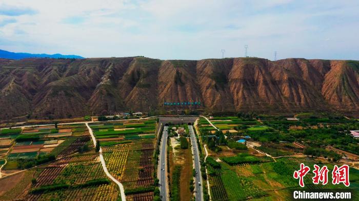 甘肅榆中造養(yǎng)結(jié)合十?dāng)?shù)年荒山改綠 野生動(dòng)物?！奥睹妗?>
        </a><em>甘肅榆中造養(yǎng)結(jié)合十?dāng)?shù)年荒山改綠 野生動(dòng)物?！奥睹妗?/em></li>
    <li><a  target=