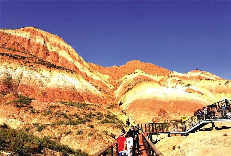 攜程《2021年國(guó)慶假期出游總結(jié)報(bào)告》出爐  西安、上海、北京、西寧、成都成甘肅省主要客源地