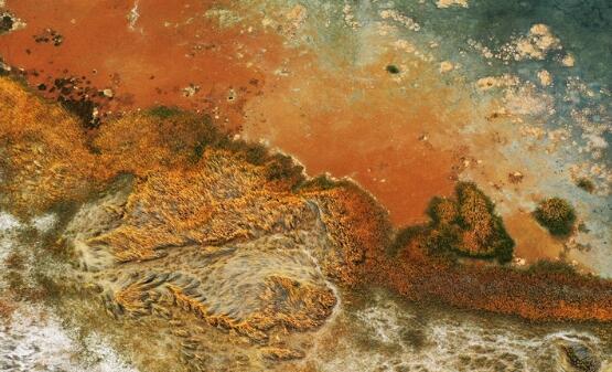 【“飛閱”中國】航拍明塘湖濕地：“煙霞火?！彼仆庑乔?>
        </a><em>【“飛閱”中國】航拍明塘湖濕地：“煙霞火海”似外星球</em></li>
    <li><a  target=