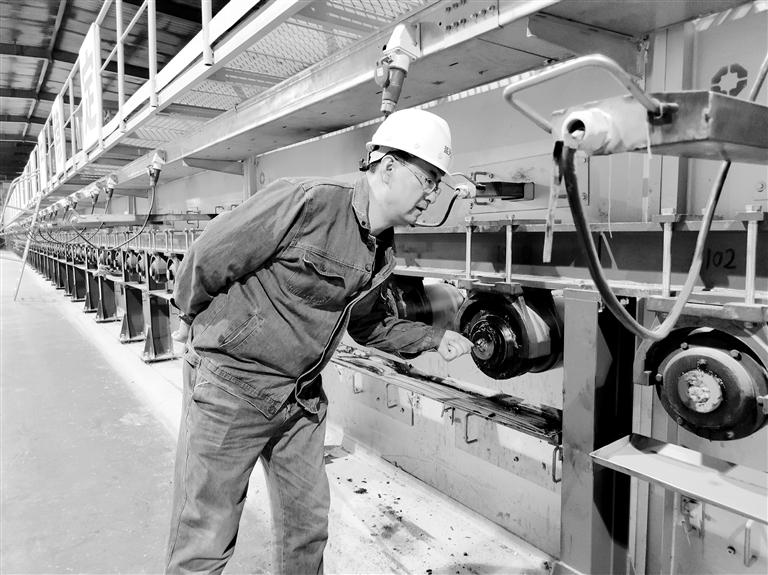 高溫下的堅守，讓世界變得更“透明”