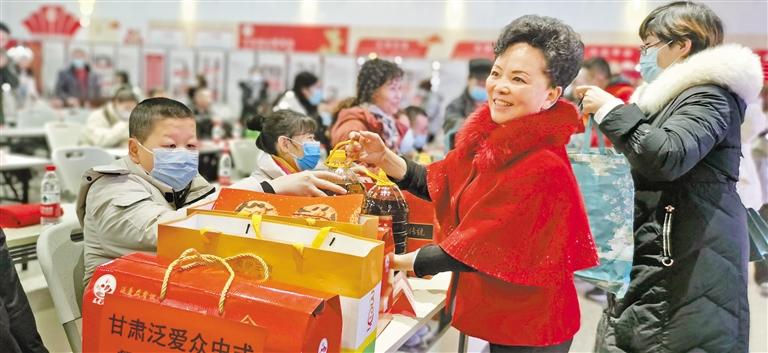 身殘志堅的郭淑芳與愛同行37年 點一盞燈，照亮別人也照亮自己