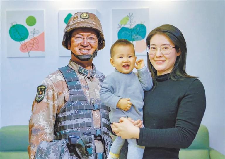 蘭州市退役軍人事務(wù)局舉行清明代祭掃儀式 陳紅軍烈士父親給兒子寫來寄語 “你是祖國的好兒女，也是我們的驕傲”